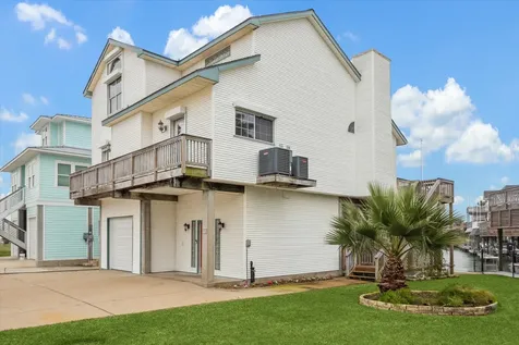 151 Tamana Drive Tiki Island TX 77554