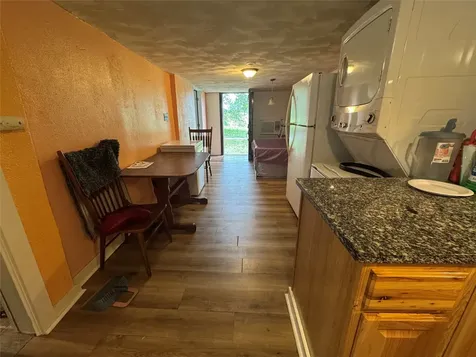 709 Sabine Street Brenham TX 77833