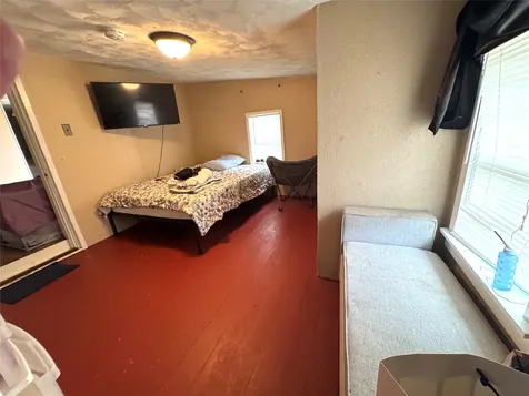 709 Sabine Street Brenham TX 77833
