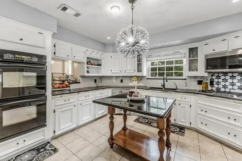30 Royal Dalton Circle Conroe TX 77304