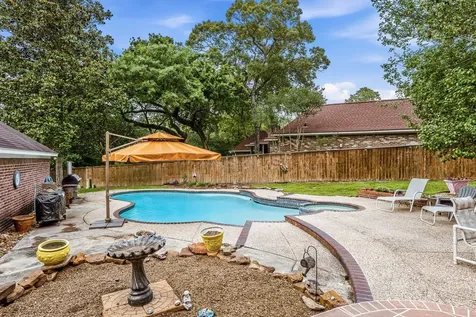 30 Royal Dalton Circle Conroe TX 77304