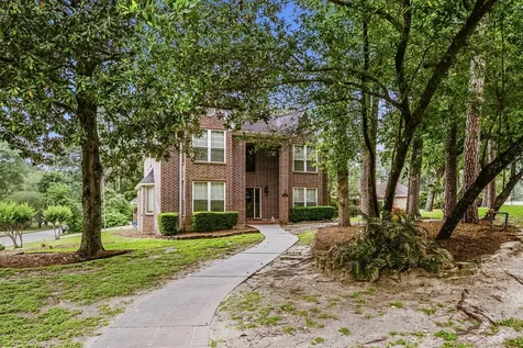 30 Royal Dalton Circle Conroe TX 77304