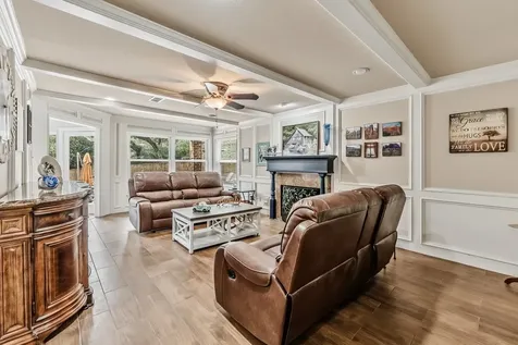 30 Royal Dalton Circle Conroe TX 77304