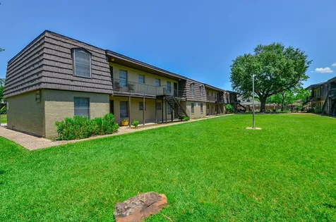 1526 East Avenue 205 Katy TX 77493