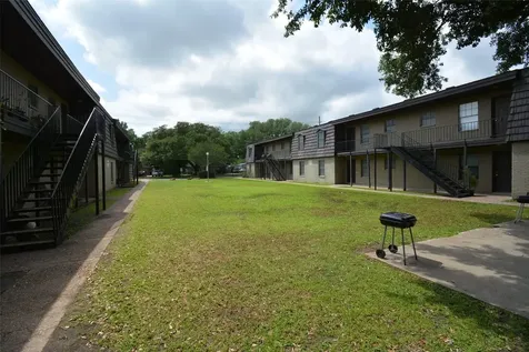 1526 East Avenue 205 Katy TX 77493