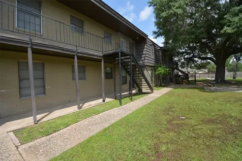 1526 East Avenue 205 Katy TX 77493