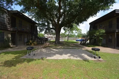 1526 East Avenue 205 Katy TX 77493