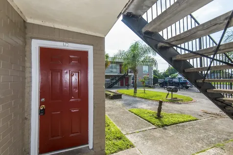 6810 Westover Street 14 Houston TX 77087