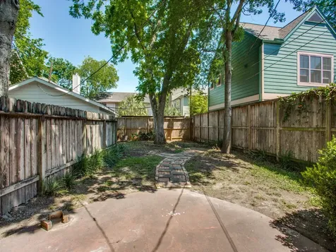 2250 W Main Street Houston TX 77098