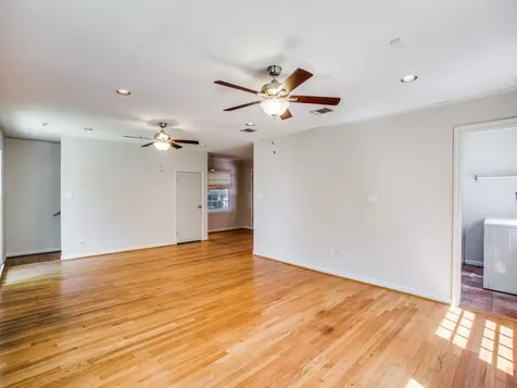 2250 W Main Street Houston TX 77098