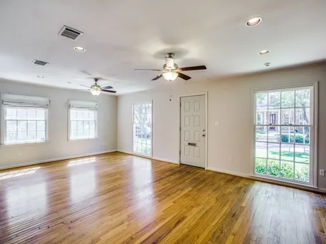 2250 W Main Street Houston TX 77098