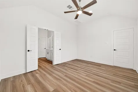 720 Autumn Cherry Trail Magnolia TX 77354