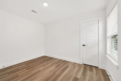 720 Autumn Cherry Trail Magnolia TX 77354