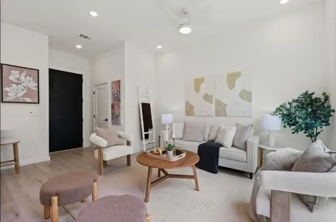 401 North Bluff 16101 Austin TX 78745