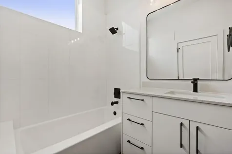 401 North Bluff 16101 Austin TX 78745