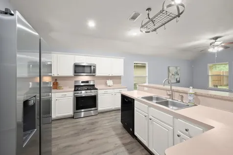 139 S Vesper Bend Circle The Woodlands TX 77382