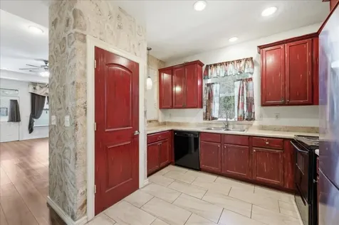 1110 N 5th Street Orange TX 77630
