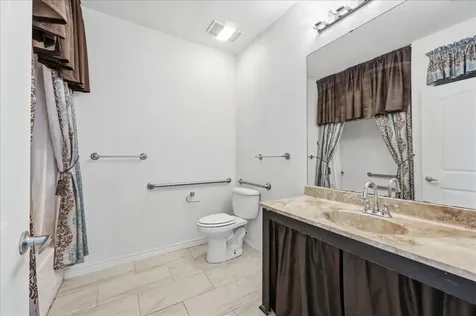 1110 N 5th Street Orange TX 77630