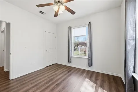 1110 N 5th Street Orange TX 77630