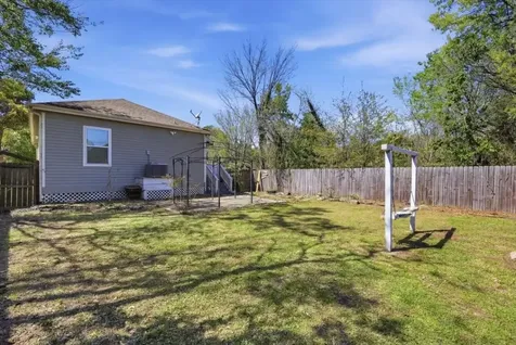 1110 N 5th Street Orange TX 77630