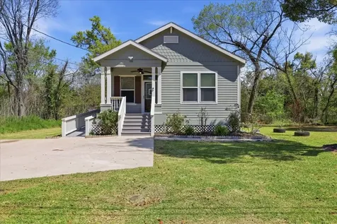 1110 N 5th Street Orange TX 77630