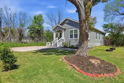 1110 N 5th Street Orange TX 77630