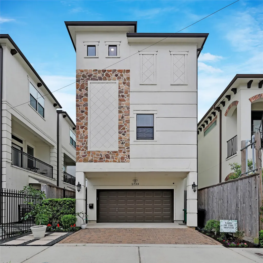 5703 Kansas Street Houston TX 77007