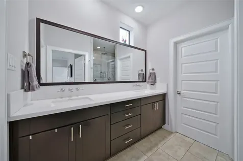 5703 Kansas Street Houston TX 77007