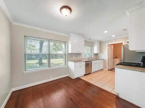 1115 W 31st Street Houston TX 77018
