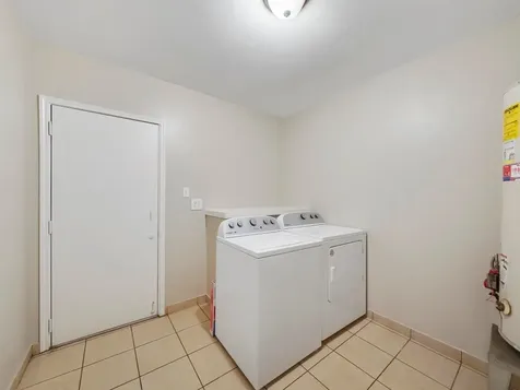 1115 W 31st Street Houston TX 77018