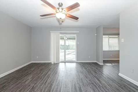 5106 Tavenor Lane Houston TX 77048
