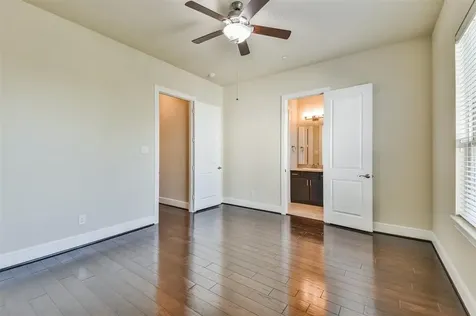 4014 Barnes Street Houston TX 77007
