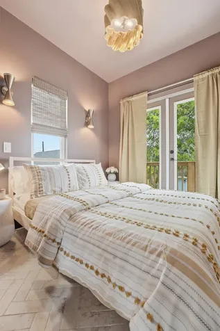 2622 Avenue M 1/2 Galveston TX 77550
