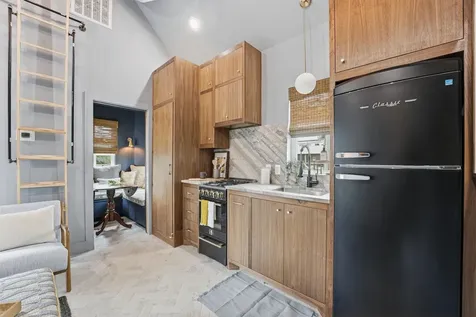 2622 Avenue M 1/2 Galveston TX 77550