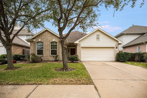 1631 Crescent Shores Lane Pasadena TX 77586