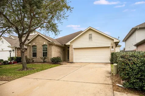 1631 Crescent Shores Lane Pasadena TX 77586
