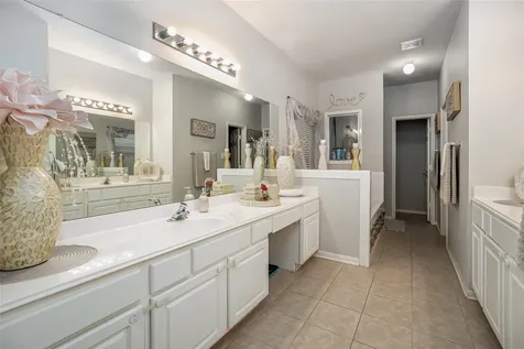 1631 Crescent Shores Lane Pasadena TX 77586