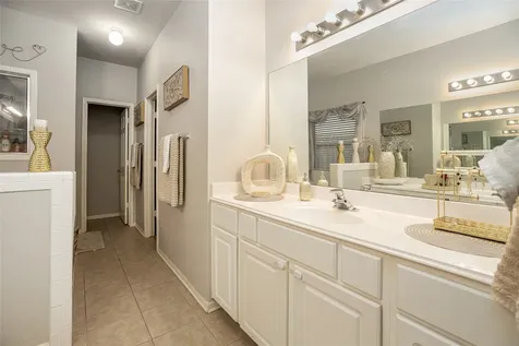 1631 Crescent Shores Lane Pasadena TX 77586