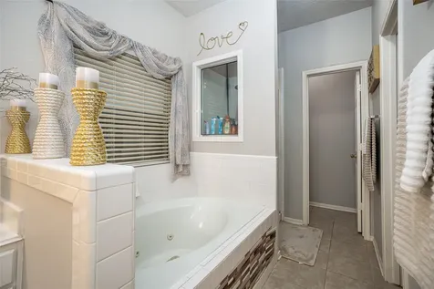 1631 Crescent Shores Lane Pasadena TX 77586