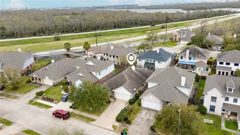1631 Crescent Shores Lane Pasadena TX 77586