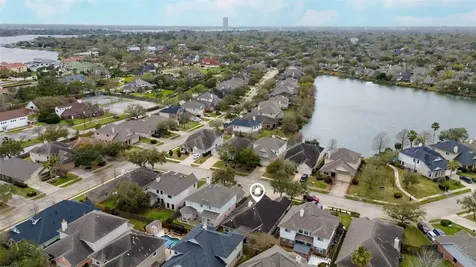 1631 Crescent Shores Lane Pasadena TX 77586