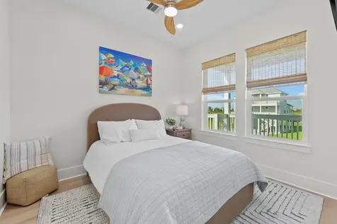 4042 Miramar Court Galveston TX 77554