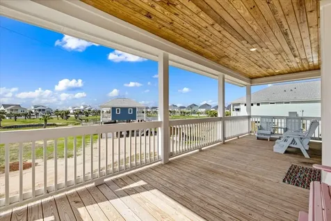 4042 Miramar Court Galveston TX 77554