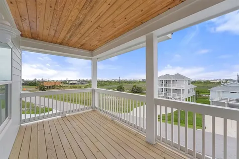 4042 Miramar Court Galveston TX 77554