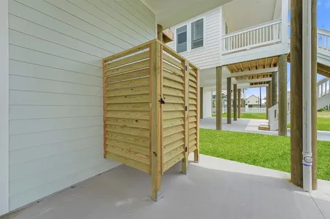 4042 Miramar Court Galveston TX 77554