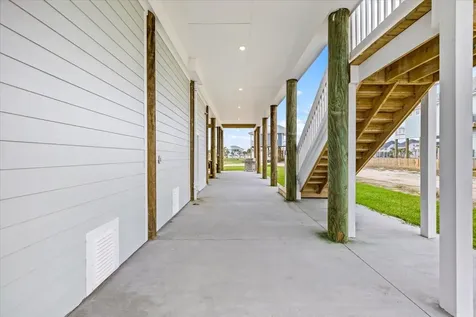 4042 Miramar Court Galveston TX 77554