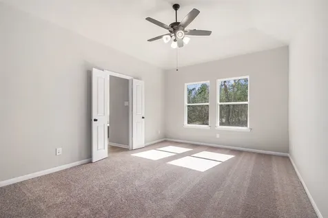 11702 Oakwood Ranch Willis TX 77378