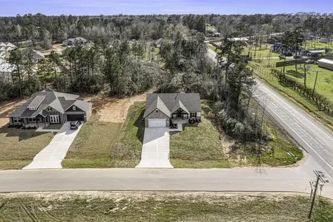 11702 Oakwood Ranch Willis TX 77378