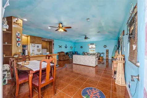 1495 Mabry Street Gilchrist TX 77617