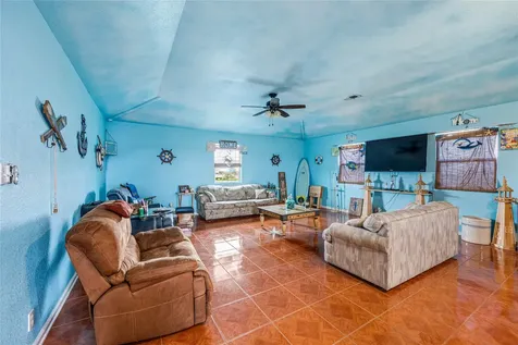 1495 Mabry Street Gilchrist TX 77617